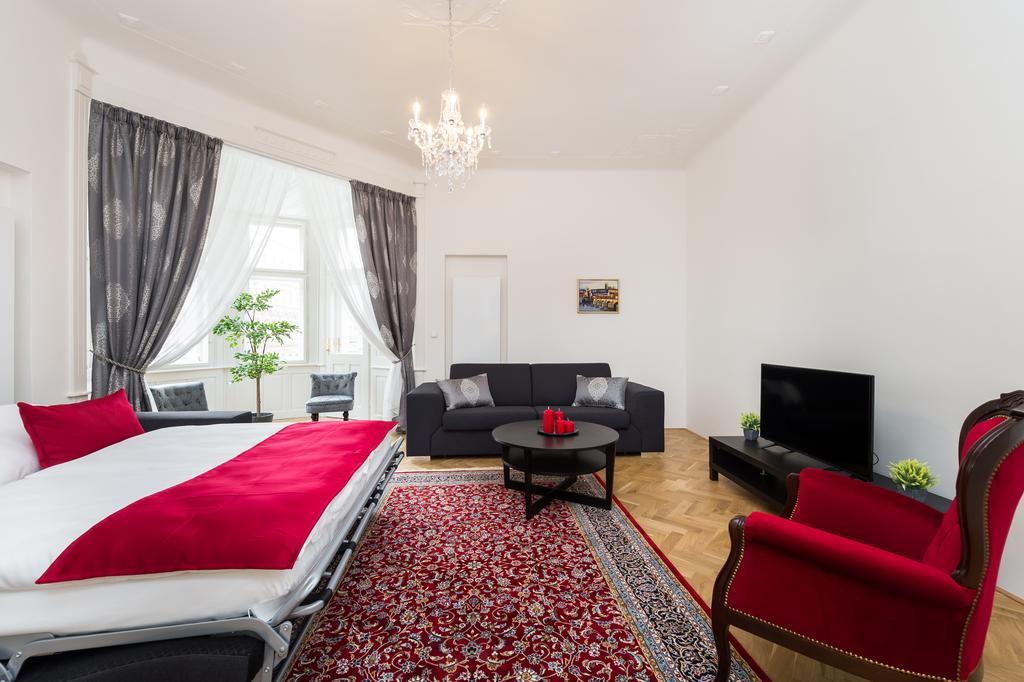 Love To Live Apartments Praga Exterior foto