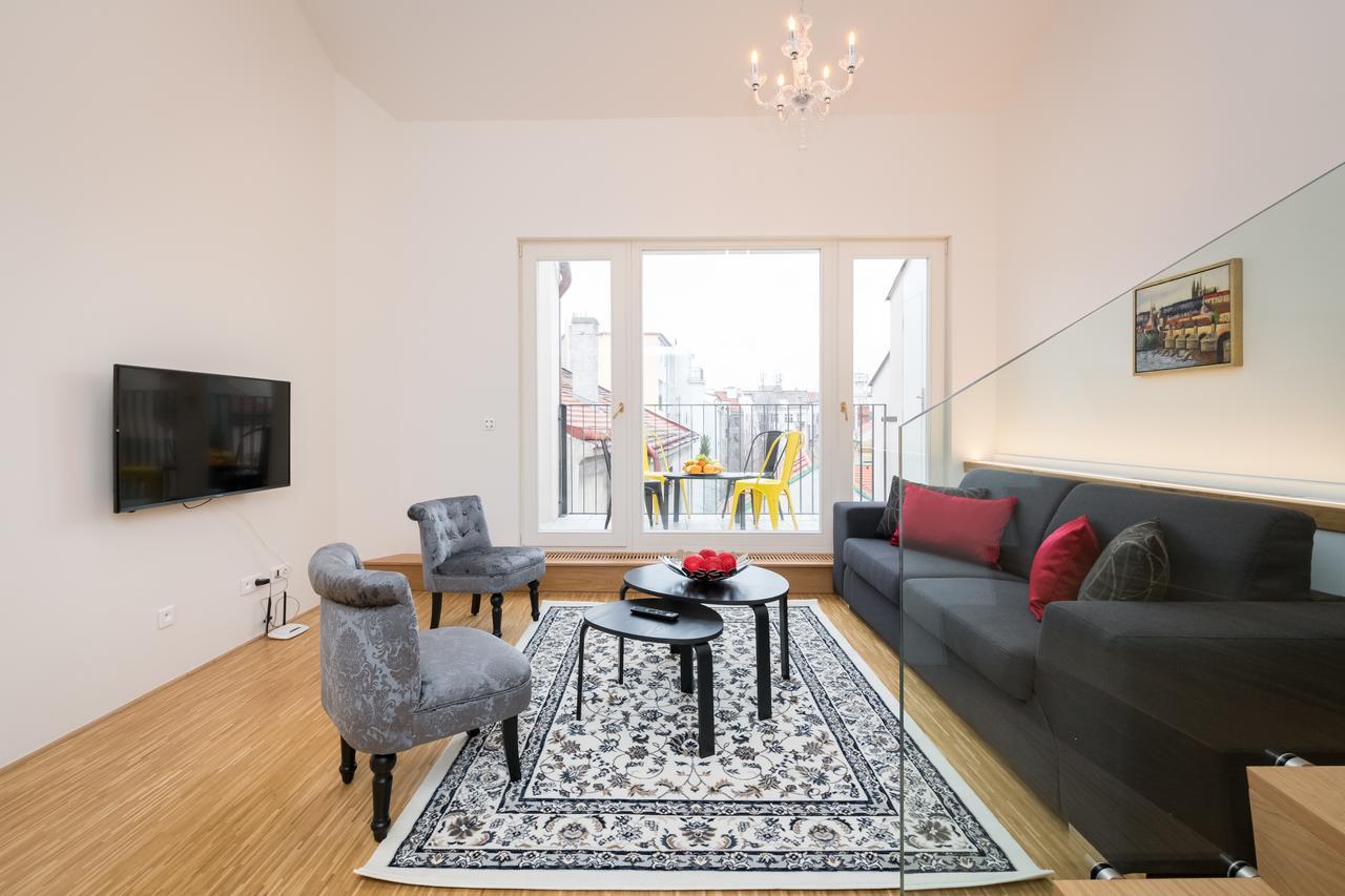 Love To Live Apartments Praga Exterior foto