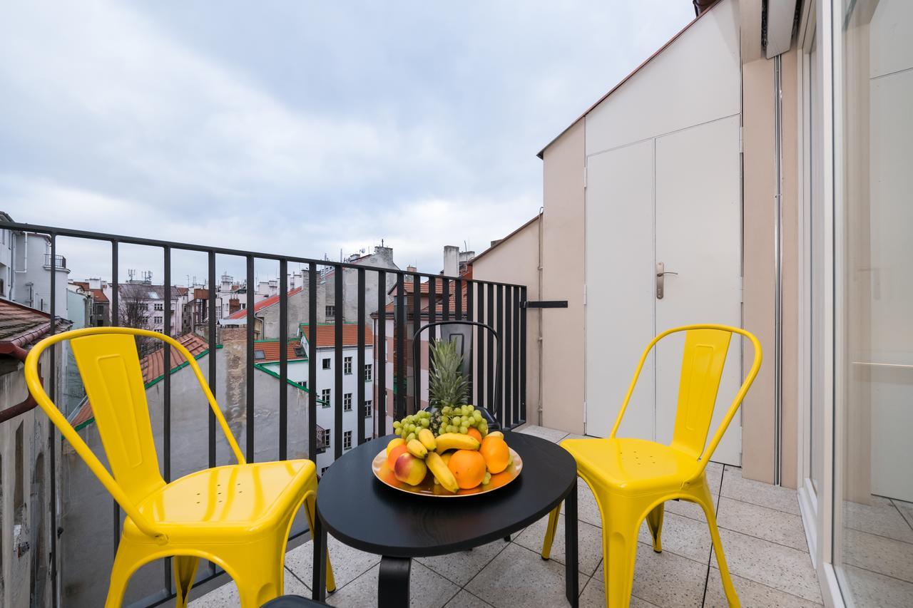 Love To Live Apartments Praga Exterior foto